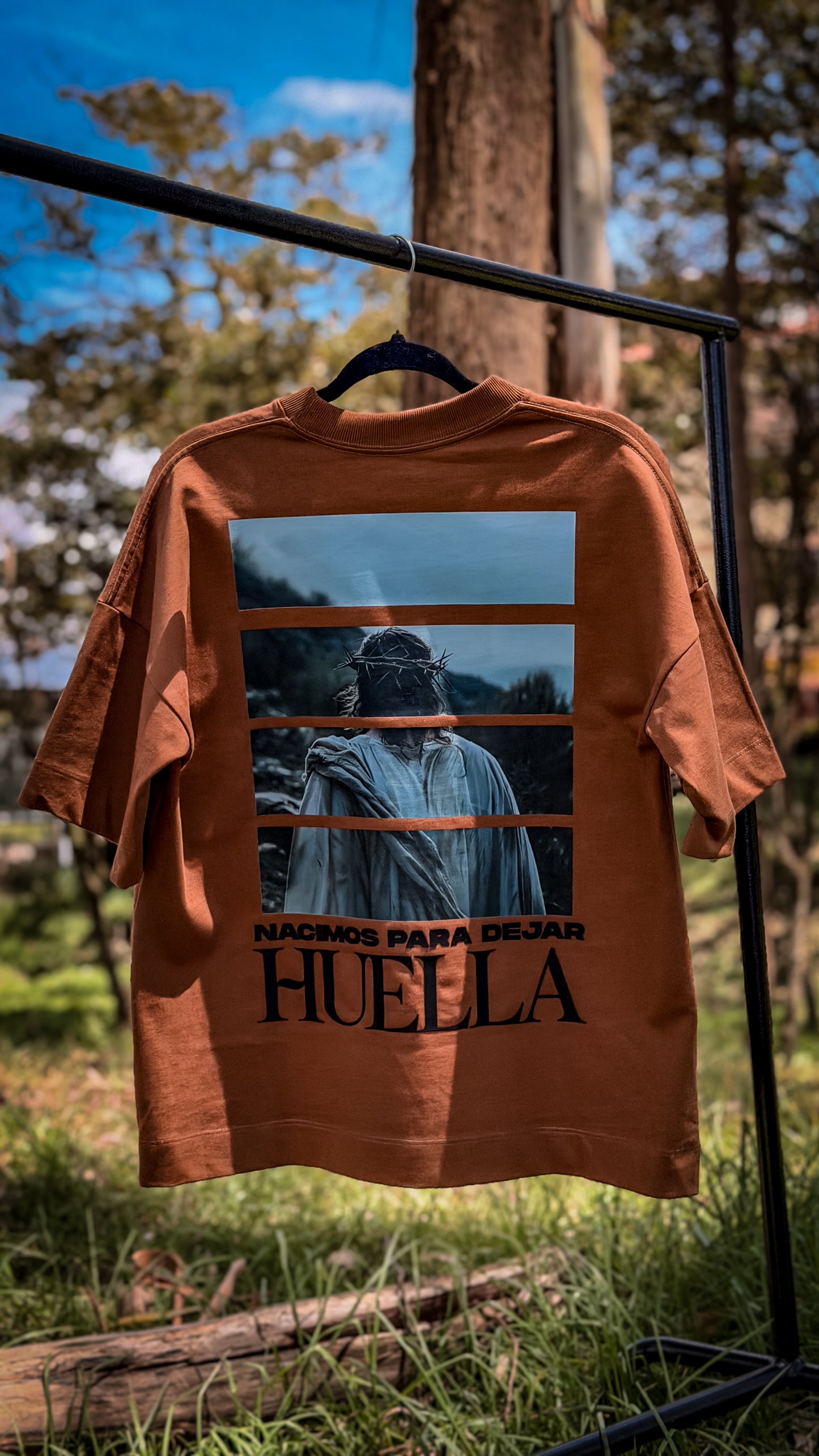 Camiseta Oversize Ref. NACIMOS PARA DEJAR HUELLA